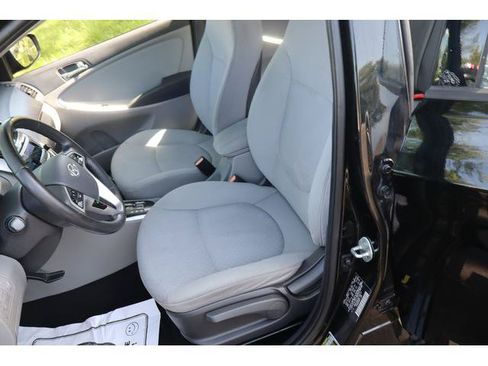 Used 2014 Hyundai Accent SE FWD image 18