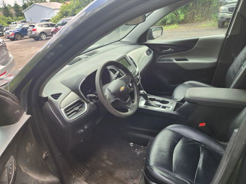Used 2019 Chevrolet Equinox LS w/ LS Convenience Package image 13
