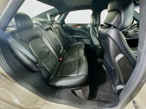 Used 2017 Lincoln MKZ Reserve image 28