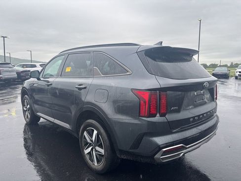 Used 2021 Kia Sorento EX w/ Panoramic Sunroof Package AWD/4WD image 5