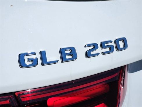 Certified 2026 Mercedes-Benz GLB 250 4MATIC image 14