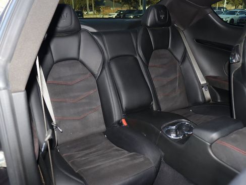 Used 2017 Maserati GranTurismo Sport image 31