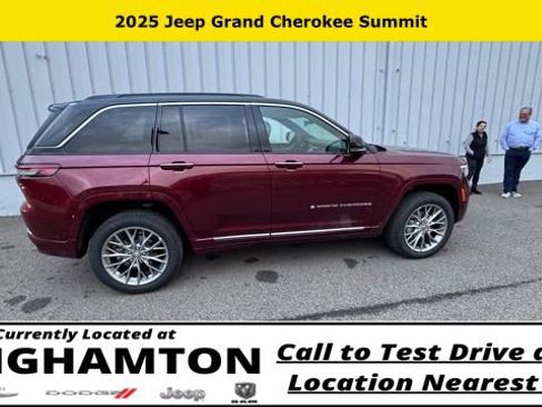 New 2025 Jeep Grand Cherokee Summit image 7