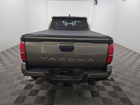 Used 2025 Toyota Tacoma TRD Sport w/ TRD Sport Premium Package RWD image 5