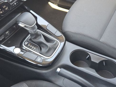 Used 2025 Kia Soul S FWD image 15