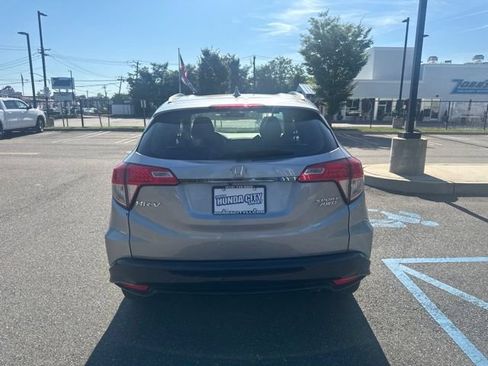 Used 2019 Honda HR-V Sport image 7