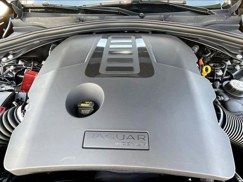 New 2026 Jaguar F-PACE R-Dynamic S image 13