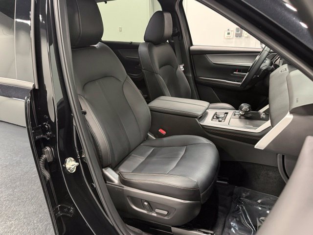Used 2026 MAZDA CX-90 3.3 Turbo w/ Preferred Package AWD/4WD image 35