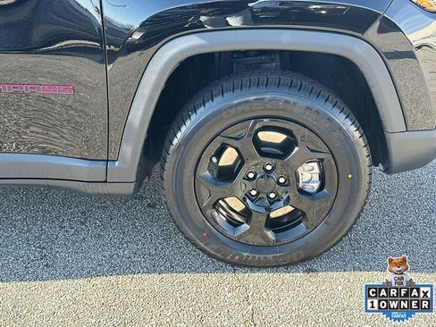 Used 2023 Jeep Compass Trailhawk image 12