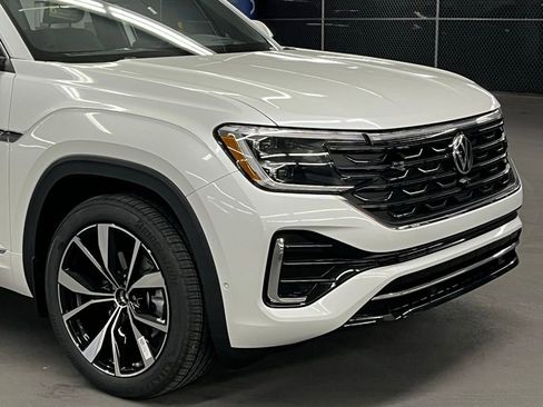 New 2026 Volkswagen Atlas Cross Sport SEL Premium R-Line AWD/4WD image 42