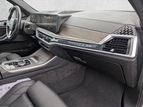 Used 2024 BMW X5 xDrive40i w/ Premium Package image 21