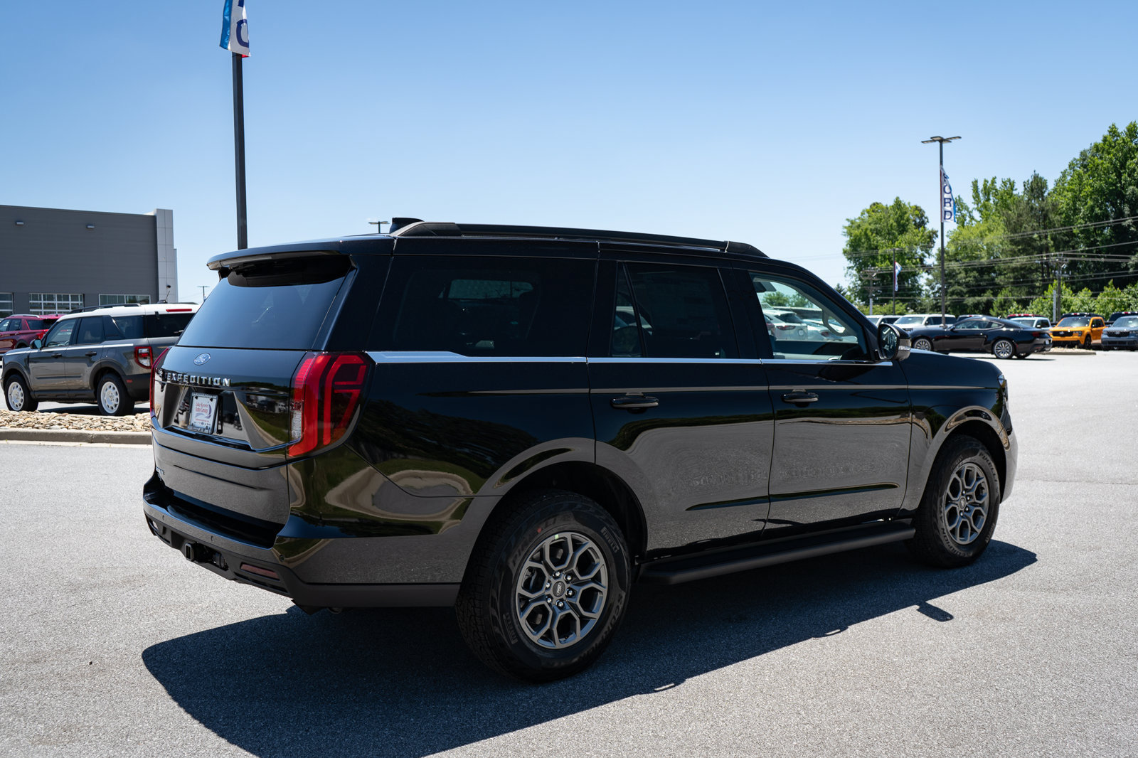 New 2026 Ford Expedition Active AWD/4WD image 10