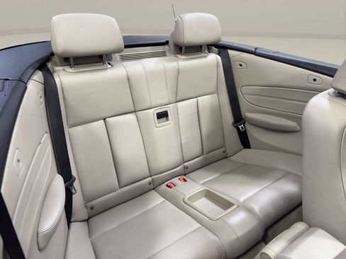 Used 2013 BMW 128i Convertible image 18