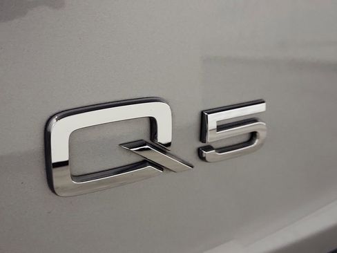 Used 2022 Audi Q5 2.0T Premium Plus w/ Premium Plus Package AWD/4WD image 15