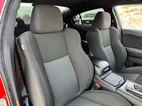 Used 2022 Dodge Charger R/T w/ Blacktop Package image 19