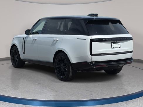 New 2026 Land Rover Range Rover Long Wheelbase SE AWD/4WD image 7