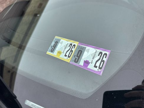 Used 2011 Dodge Charger R/T image 29