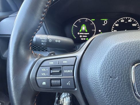 Used 2025 Honda CR-V Sport image 29