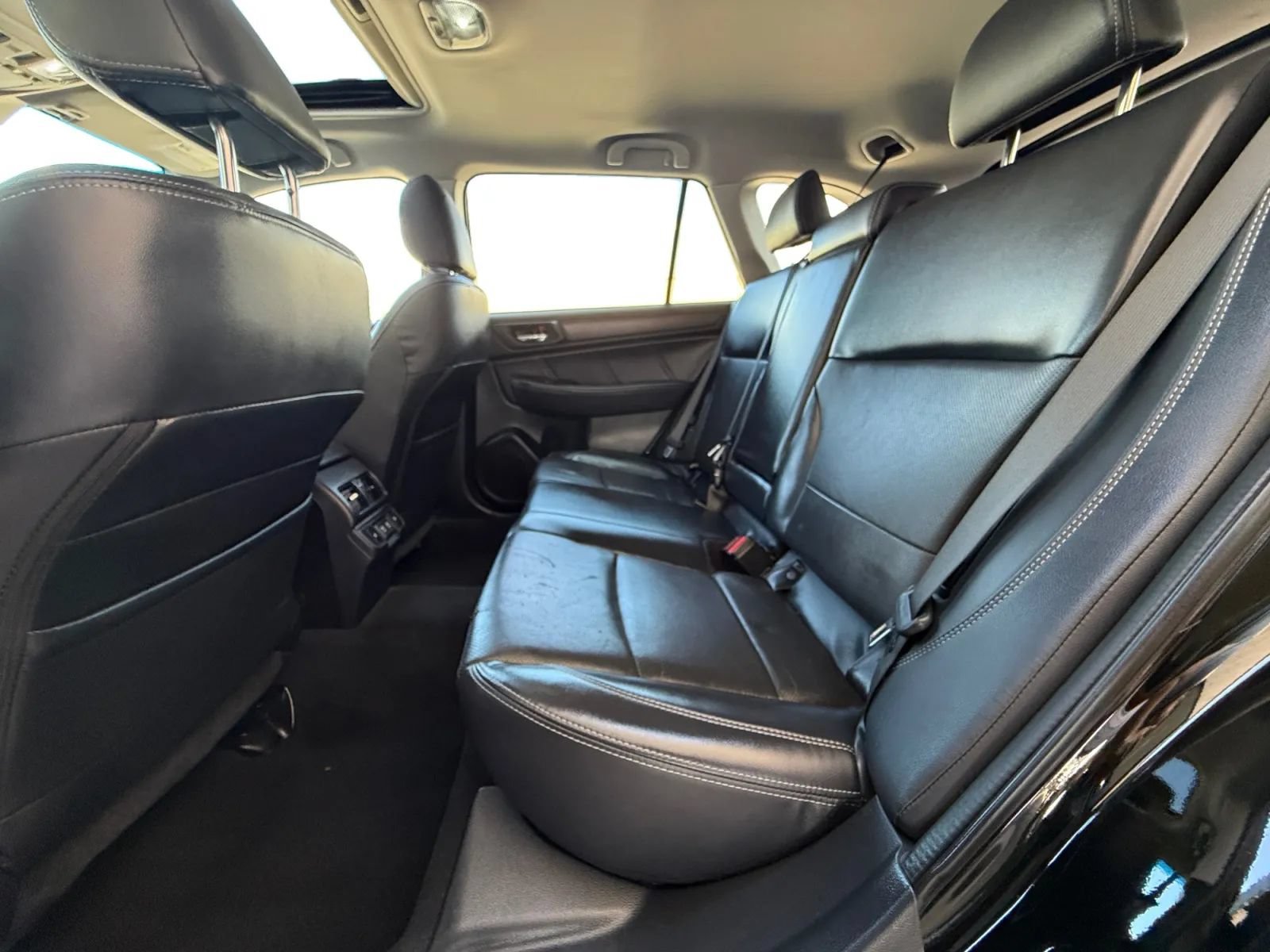 Used 2019 Subaru Outback 2.5i Limited AWD/4WD image 16