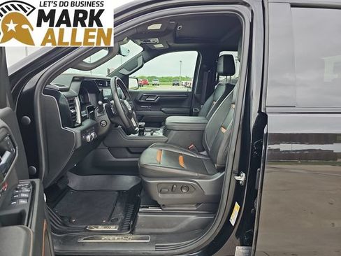 Used 2024 GMC Sierra 1500 AT4 w/ Technology Package AWD/4WD image 19