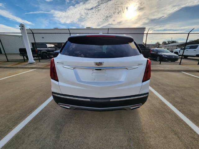 Used 2021 Cadillac XT5 Premium Luxury FWD image 5