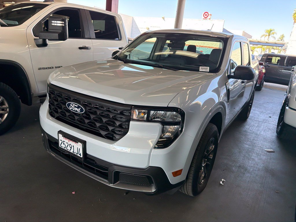 Used 2026 Ford Maverick XLT FWD image 3