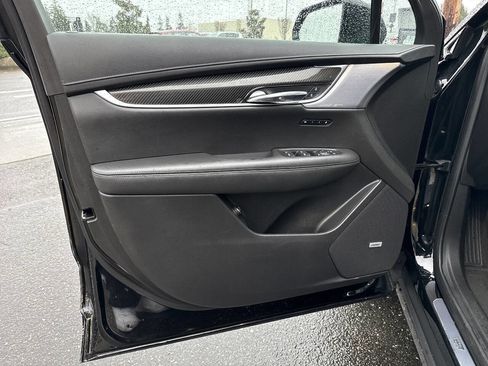 Used 2020 Cadillac XT6 Sport image 28