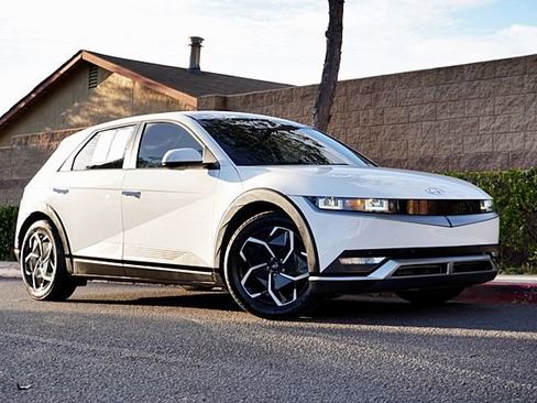 Certified 2024 Hyundai Ioniq 5 SEL image 2