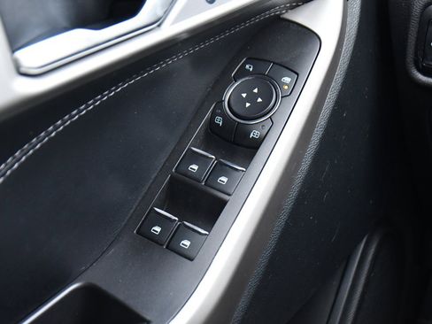 Used 2023 Ford Explorer XLT w/ Equipment Group 202A image 25