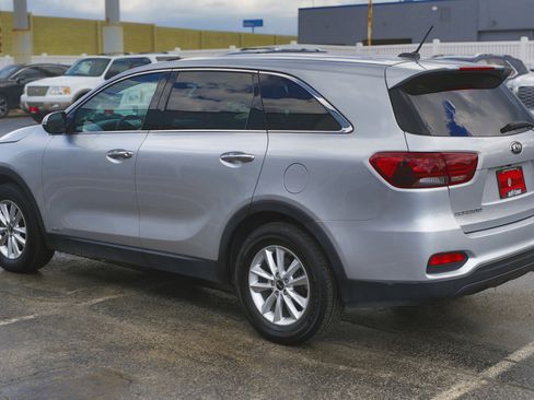 Used 2020 Kia Sorento AWD V6 image 14