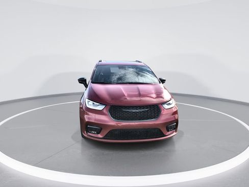 New 2026 Chrysler Pacifica Limited w/ S Appearance Package FWD image 3