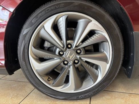 Used 2018 Honda Clarity Plug-In Hybrid image 16