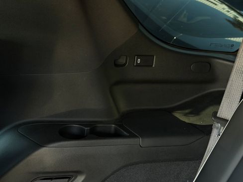 Used 2022 Cadillac Escalade Premium Luxury image 49