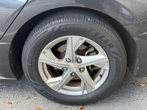 Used 2020 Hyundai Sonata SE FWD image 18