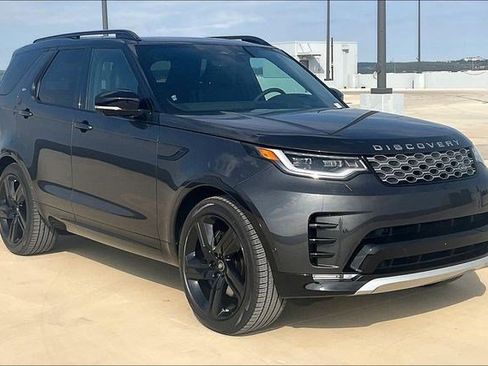 New 2026 Land Rover Discovery Limited Edition image 2