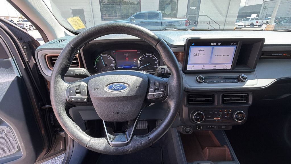 Used 2022 Ford Maverick Lariat FWD image 15