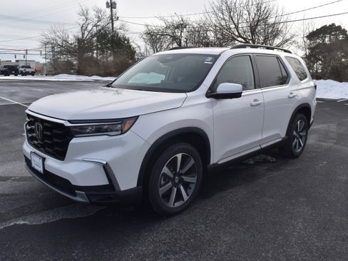 New 2025 Honda Pilot Elite image 1