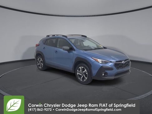 Used 2024 Subaru Crosstrek 2.0i Premium image 3