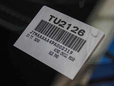 Used 2023 Toyota bZ4X XLE image 28