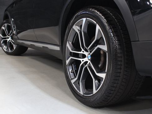 Used 2024 BMW X5 sDrive40i w/ Premium Package RWD image 19