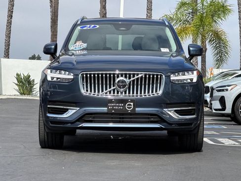 Certified 2023 Volvo XC90 T8 Ultimate w/ Lounge Package AWD/4WD image 8