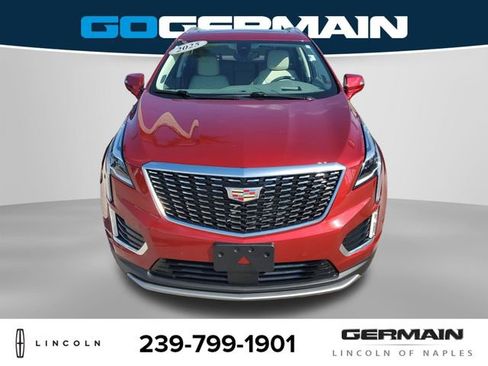 Used 2025 Cadillac XT5 Premium Luxury w/ Technology Package image 3