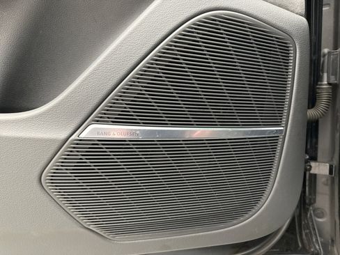 Used 2021 Audi SQ8 Prestige w/ Prestige Package image 18