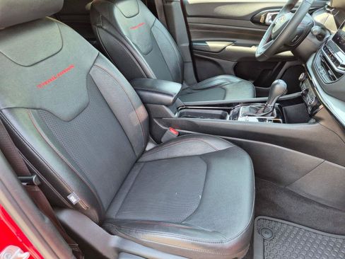 Used 2024 Jeep Compass Trailhawk AWD/4WD image 35