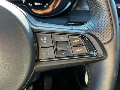 Used 2024 Alfa Romeo Tonale Ti image 22