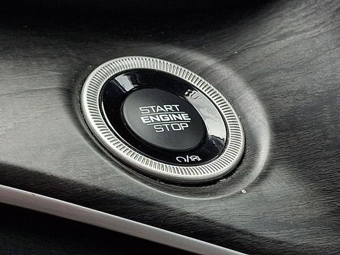 Used 2021 Jeep Grand Cherokee L Limited image 24