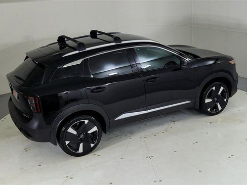 New 2026 Nissan Kicks SR w/ Cold Weather Package image 42