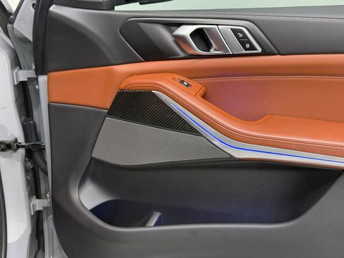 Used 2024 BMW X5 M60i image 21