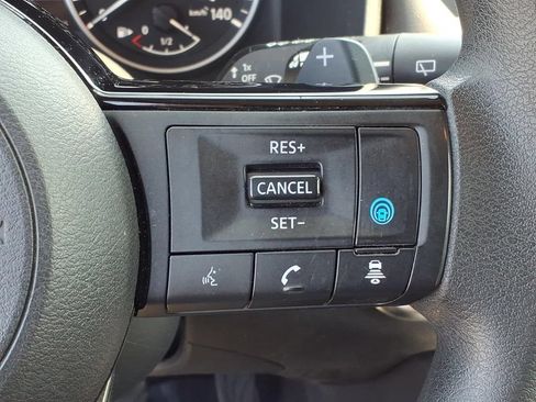Used 2021 Nissan Rogue SV AWD/4WD image 27