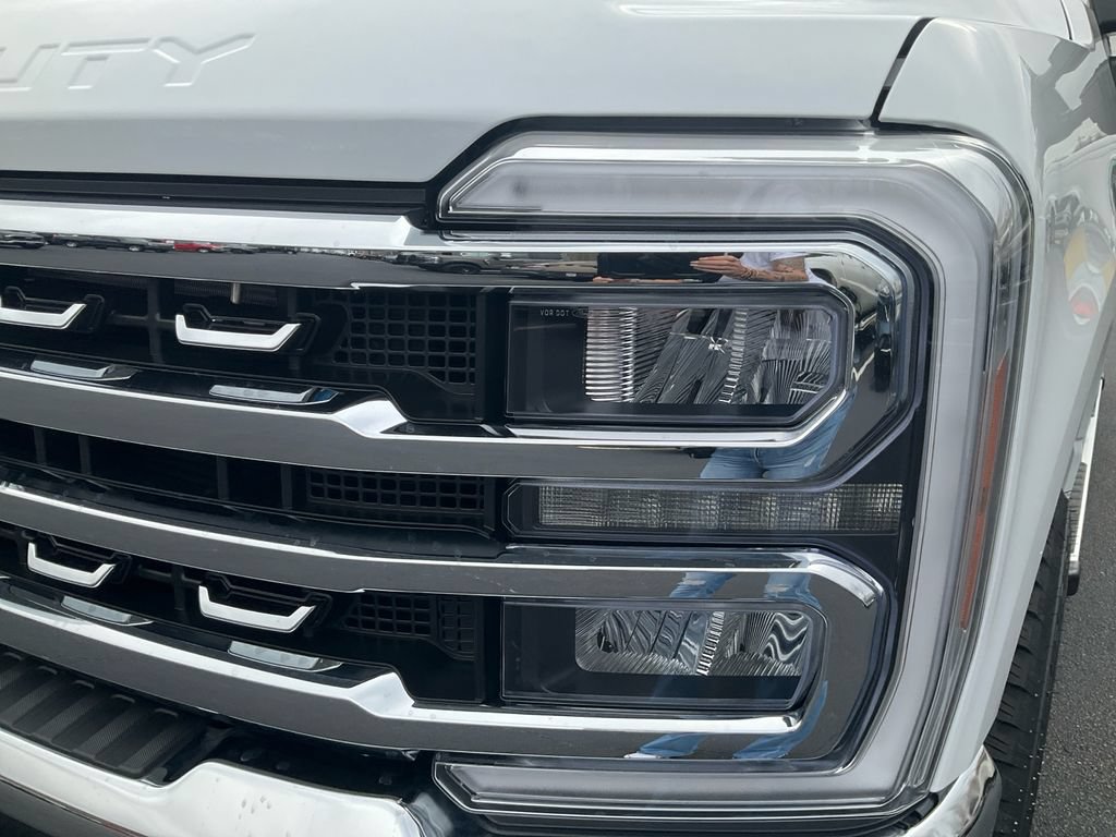 New 2026 Ford F250 Lariat w/ Chrome Package AWD/4WD image 9